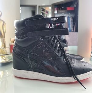 Puma Women's Black and Pink High-Top Sneakers Sz 10, Eu 41 EUC